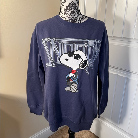 Freeze Tops - Navy Snoopy Graphic Crewneck Sweatshirt